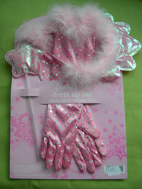 Rosa handskar och diadem med dun