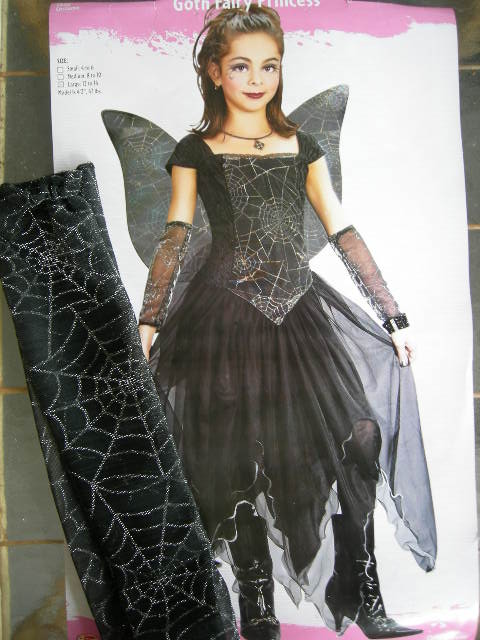 Spindelnäts mönstrad klänning